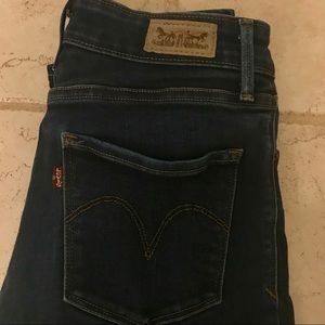 Levis midrise skinny jeans